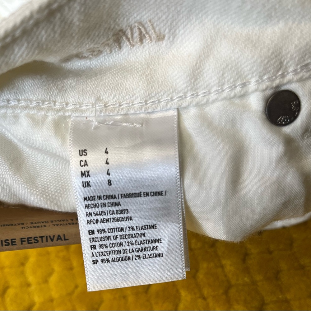 NWT American Eagle Stretch White Jean Shorts Size 4 - Picture 10 of 16
